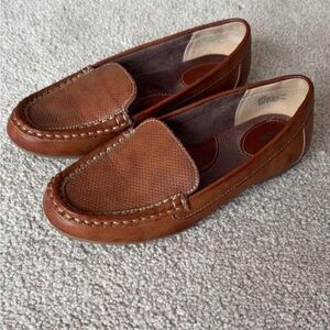 boc Women's Tan Leather Slip-On Loafers